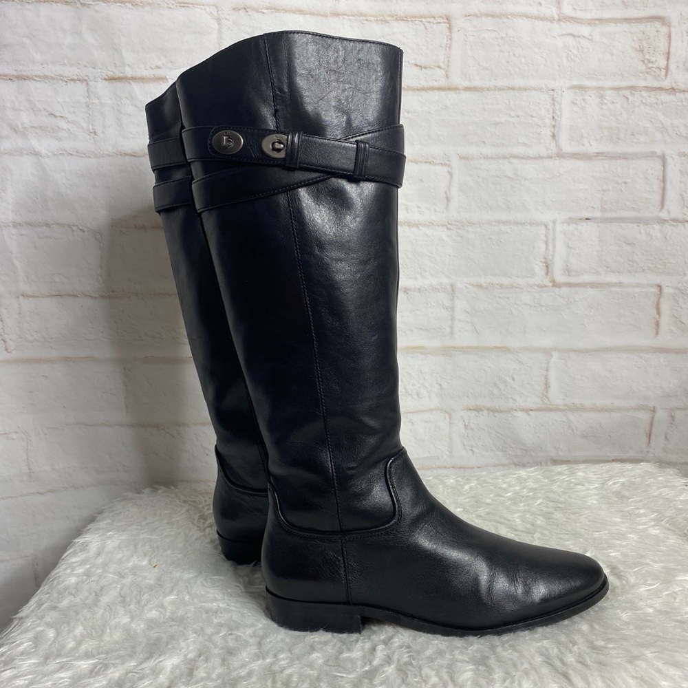 Coach Linette leather woman tall boots size 7.5B